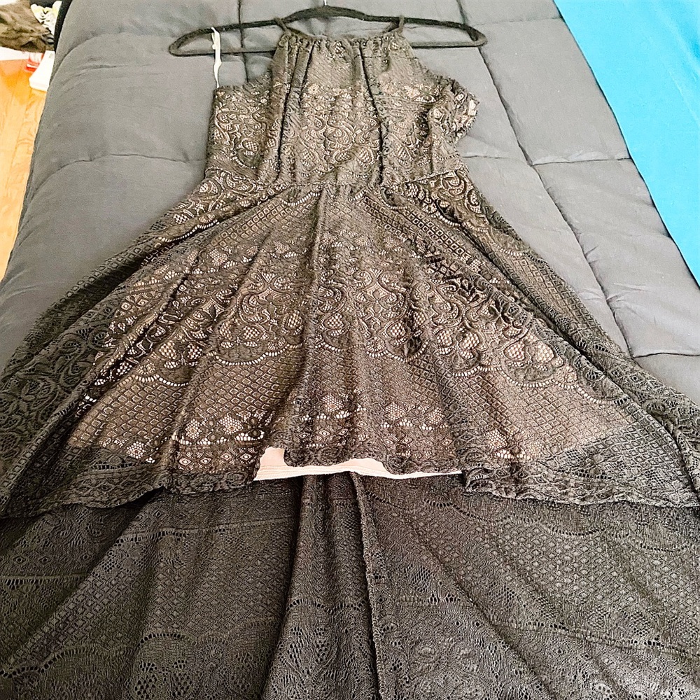 Hi-lo dress